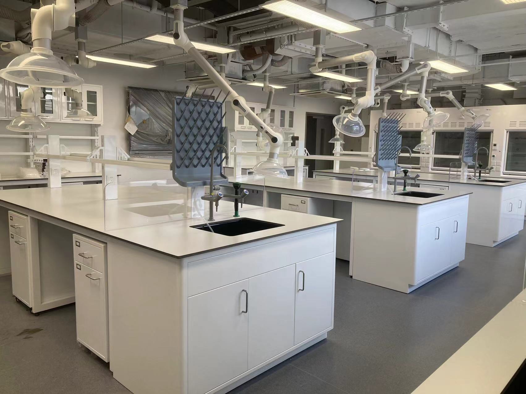 西湖大學三期實驗中心實驗室功能家具工程項目